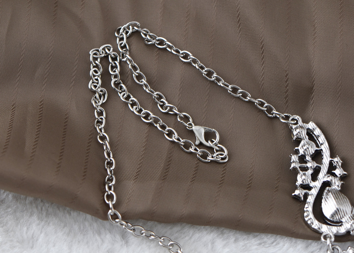 Alilang Elegant Crystal Bridal Necklace Earrings Set ¨C Rhinestone Wedding Party Costume Jewelry for Brides and Bridesmaids