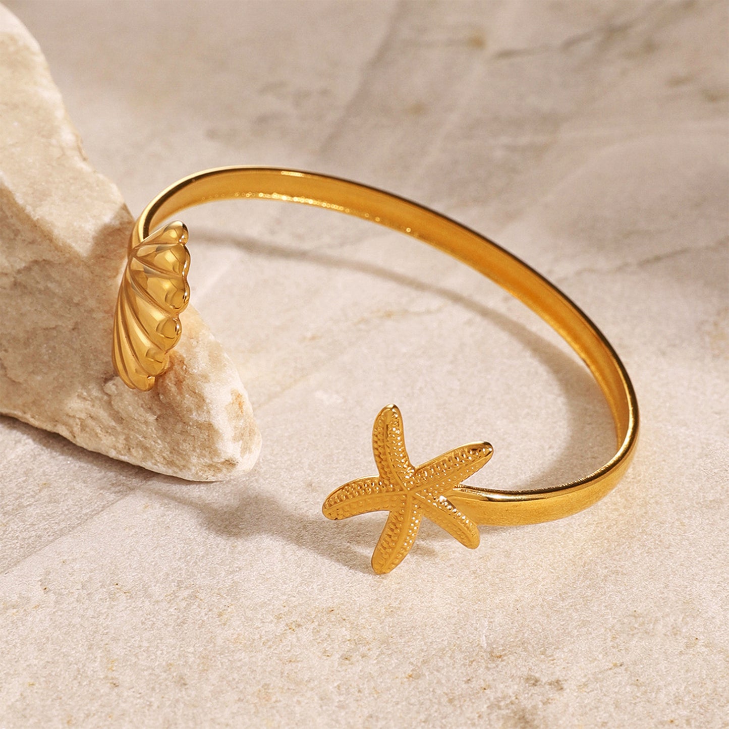 Alilang 18K Gold Elegant Gold Starfish and Shell Open Cuff Bracelet Bangle for Beach Lovers