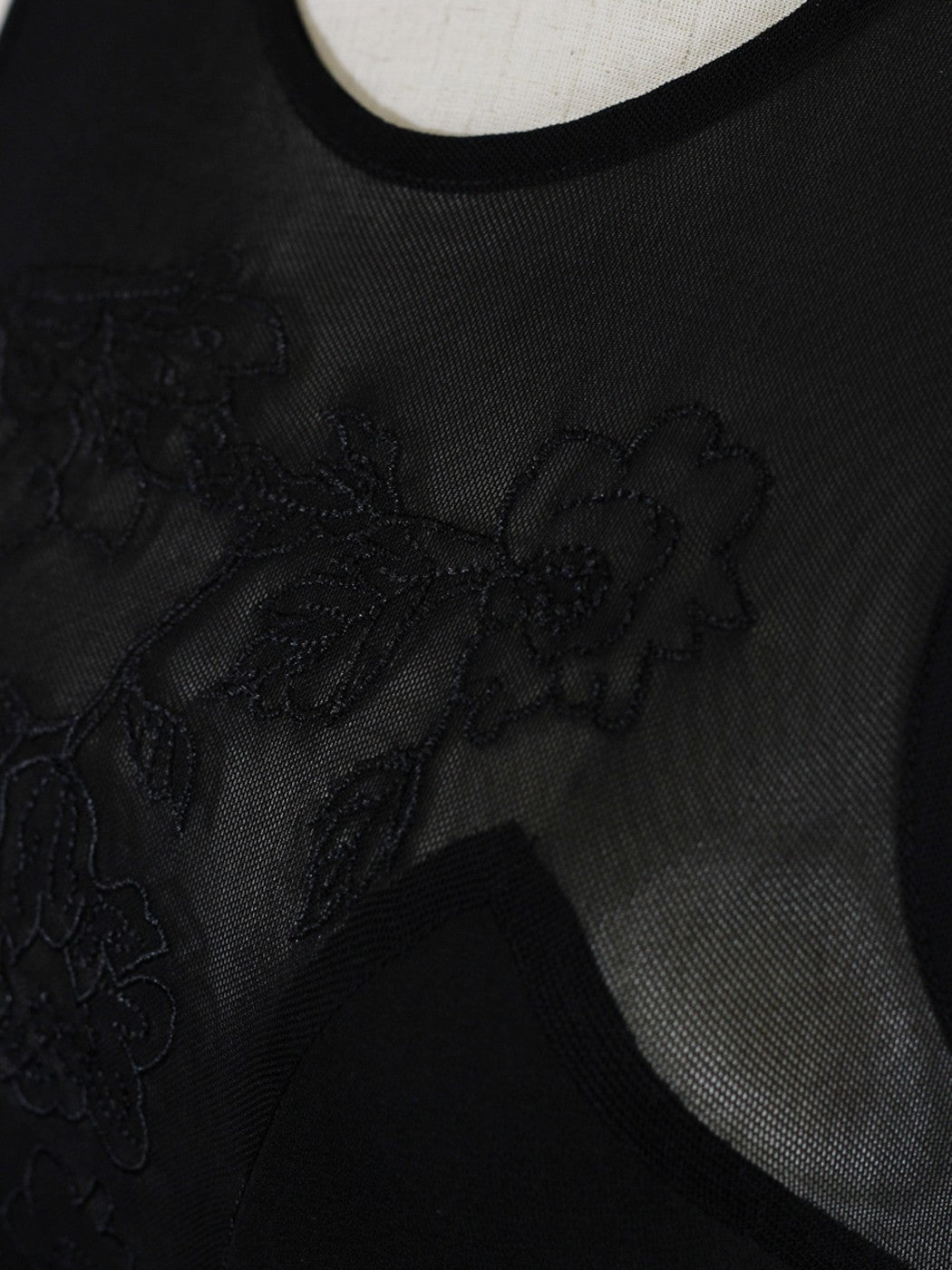 Lush Strapless Flowy Cocktail Mesh Inset Dress With Sewn Floral Detailing - ALILANG.COM