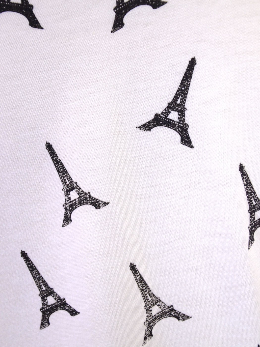 En Creme Scattered Eiffel Tower Print Cropped Sleeveless Crew Neck Top - ALILANG.COM