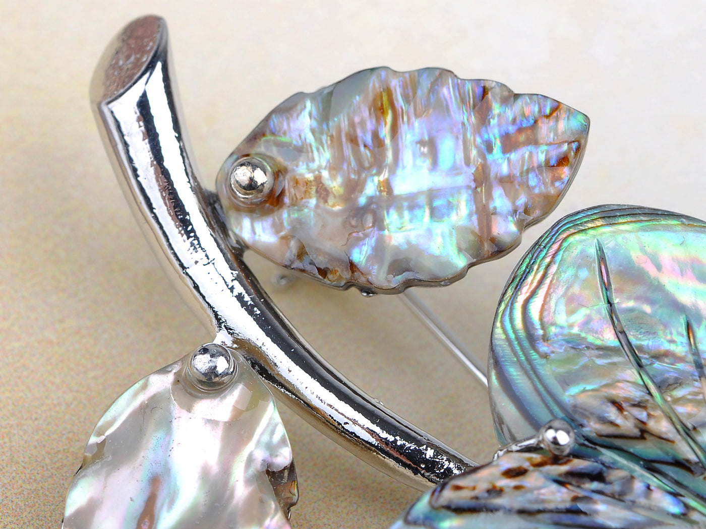 Abalone Colored Bead Daisy Flower Brooch Pin