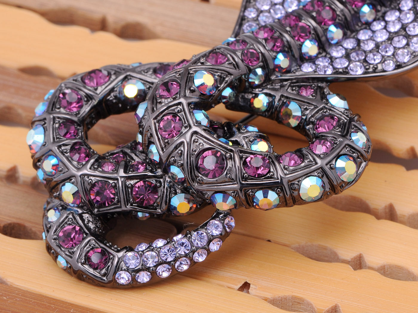 Elements Many Shades Of Amethyst Colored Coiled Cobra Snake Pin Brooch