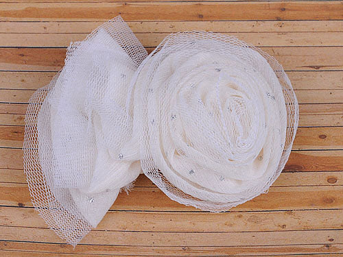 Cream Fabric Mesh Net Glitter Accent Rose Rosette Head Piece Alligator Hair Clip