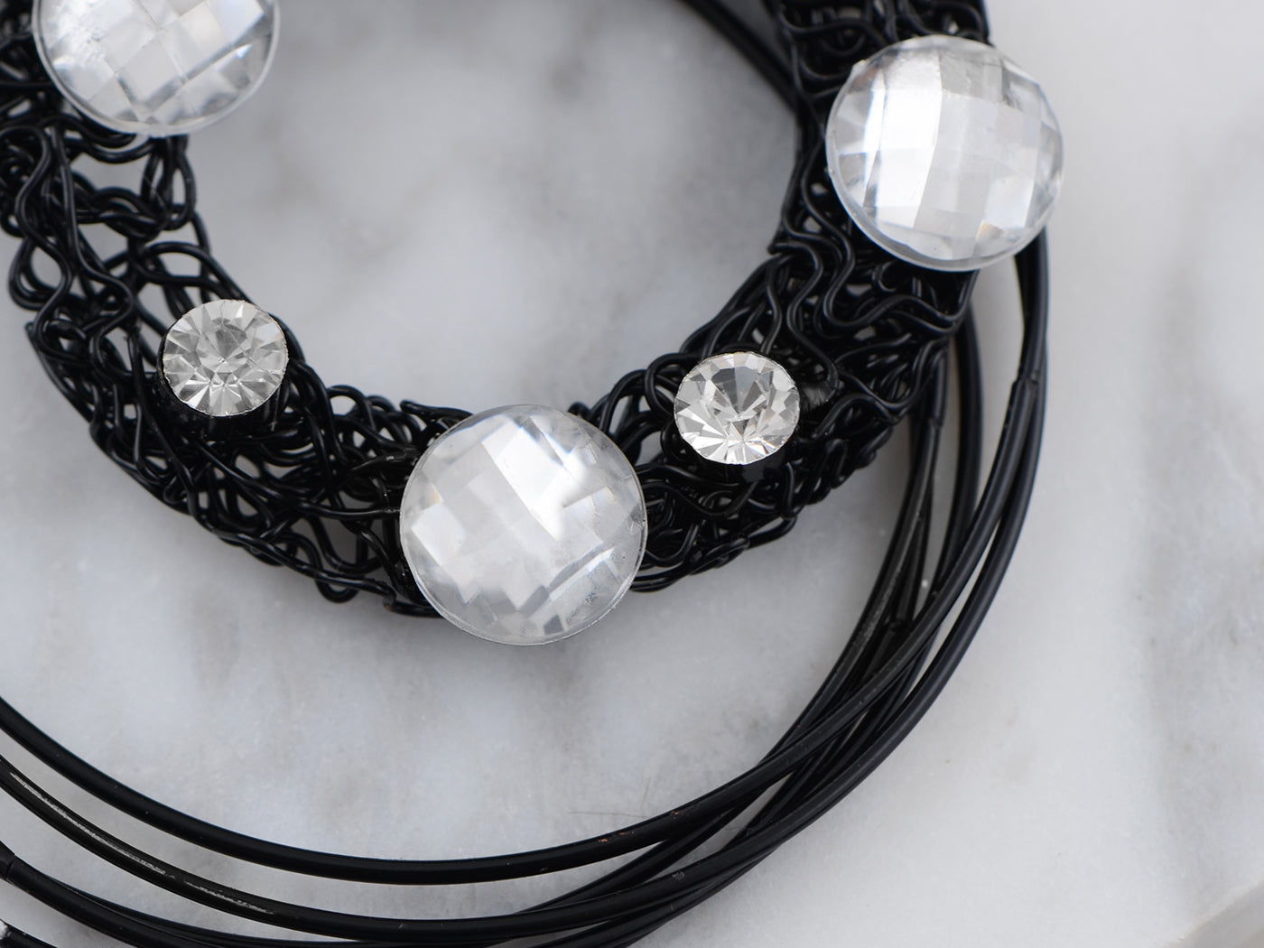 Black Chain Circle Round Wreath Loop Jewelry Necklace