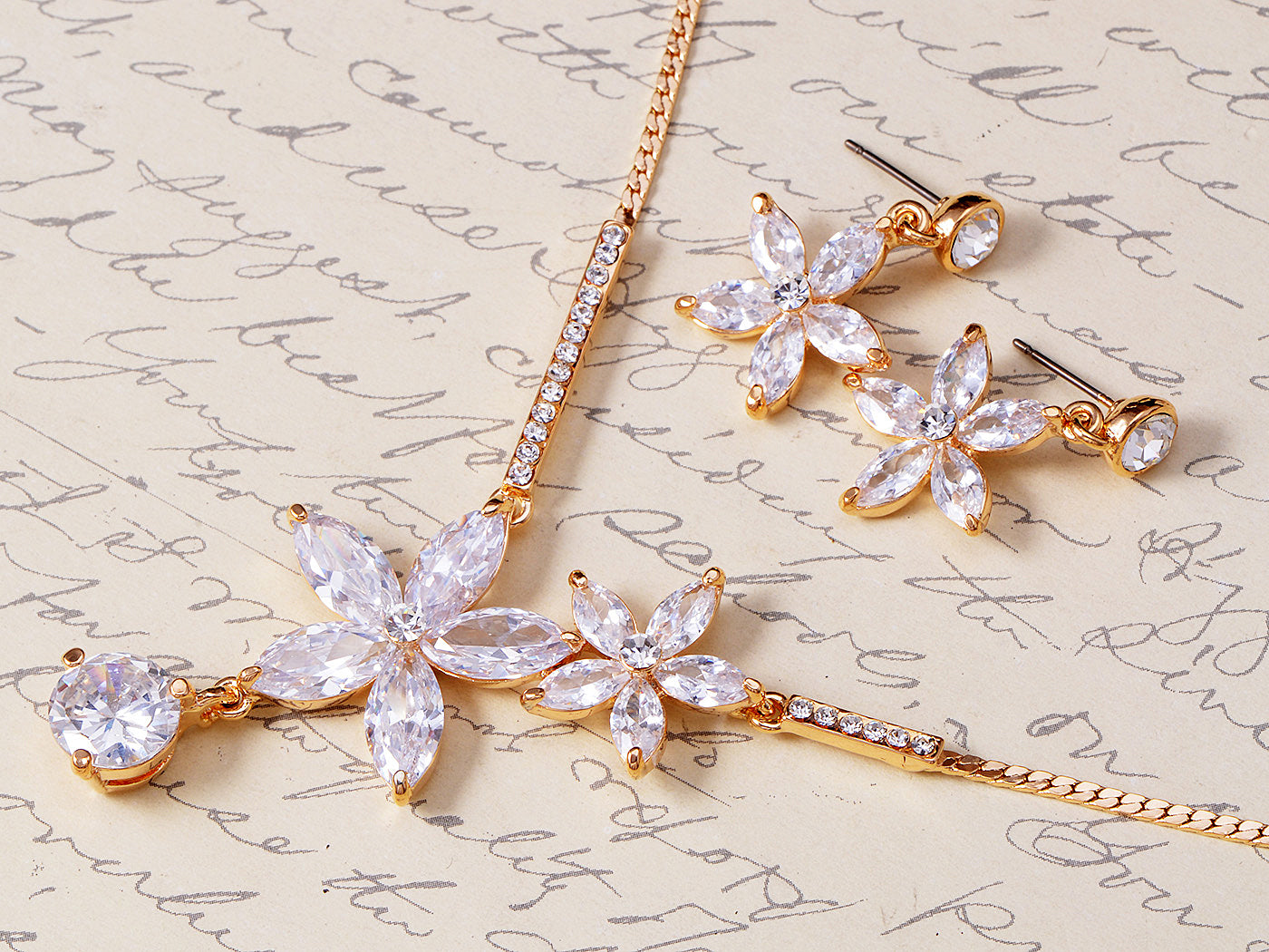 Swarovski Crystal Classic Hawaiian Floral Flower Necklace Earrings Set