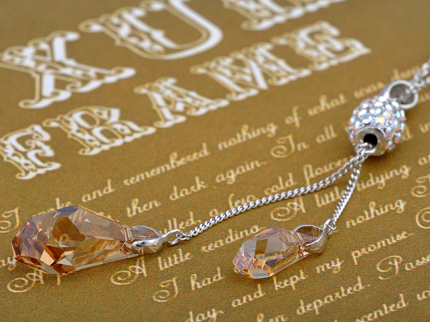 Light Peach Honeycomb Spilling Duo Droplets Element Necklace