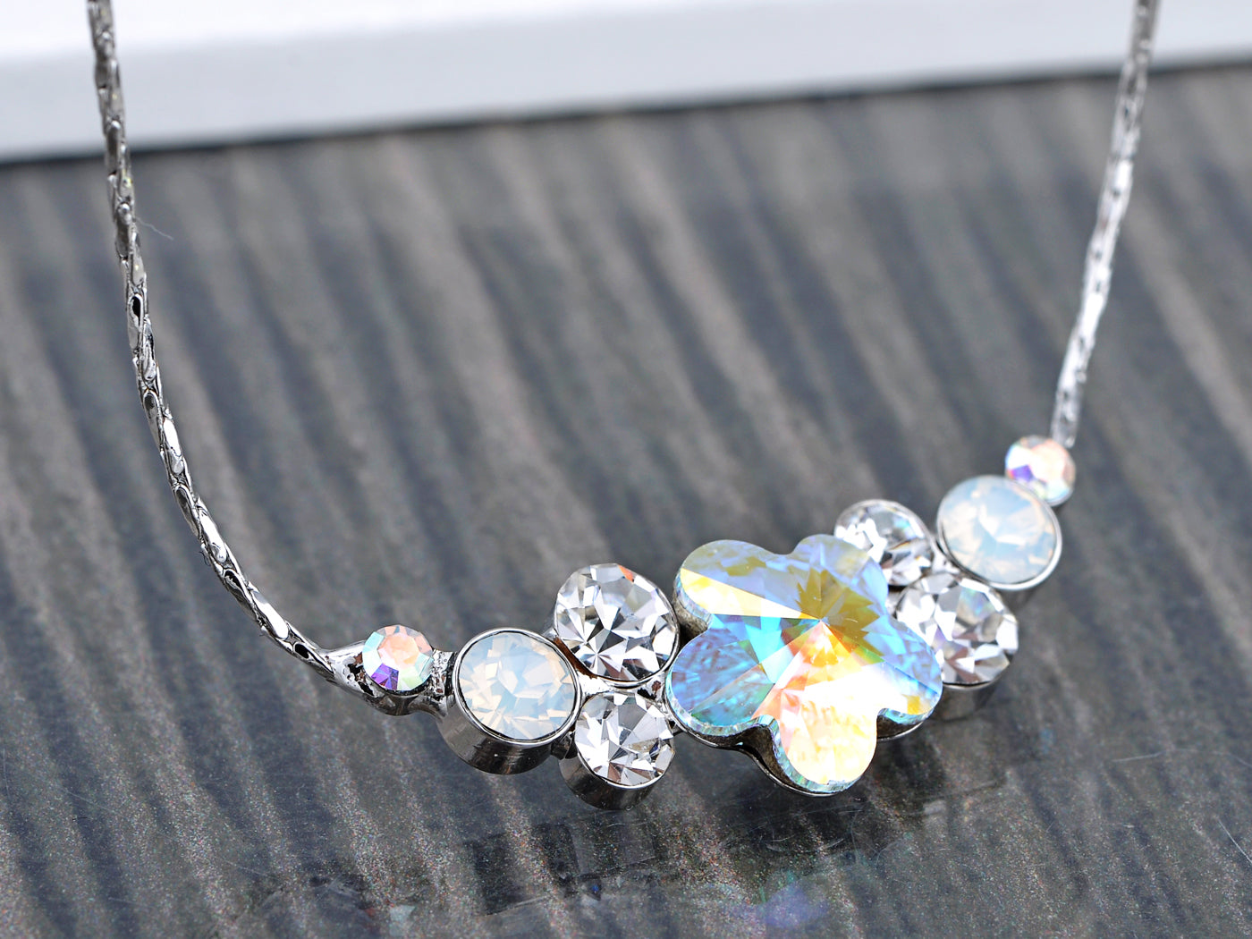 Swarovski Crystal Perfect Circle Quaint Daisy Element Necklace