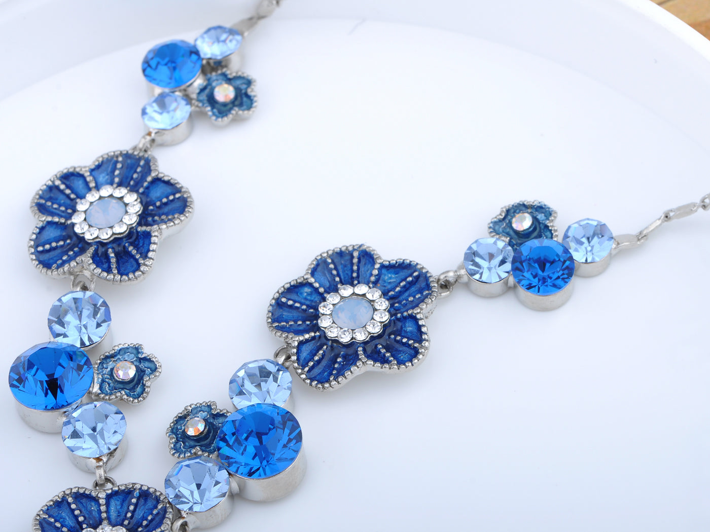 Sapphire Daisy Antique Element Earring Necklace Set
