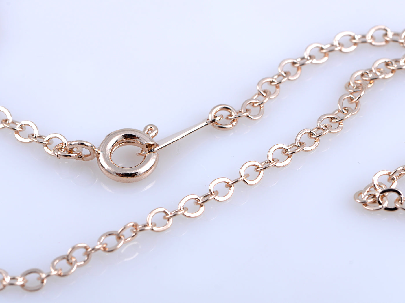 Elements Petite Four Holiday Wreath Pendant Necklace