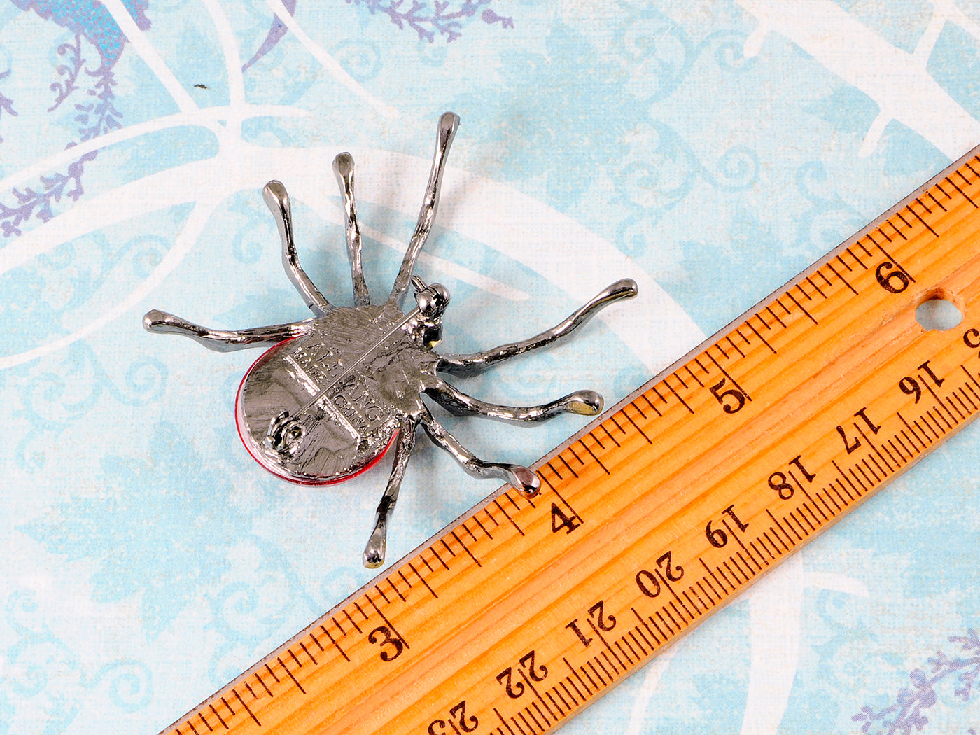 Gun Fat Beaded Body Tarantula Spider Pin Brooch