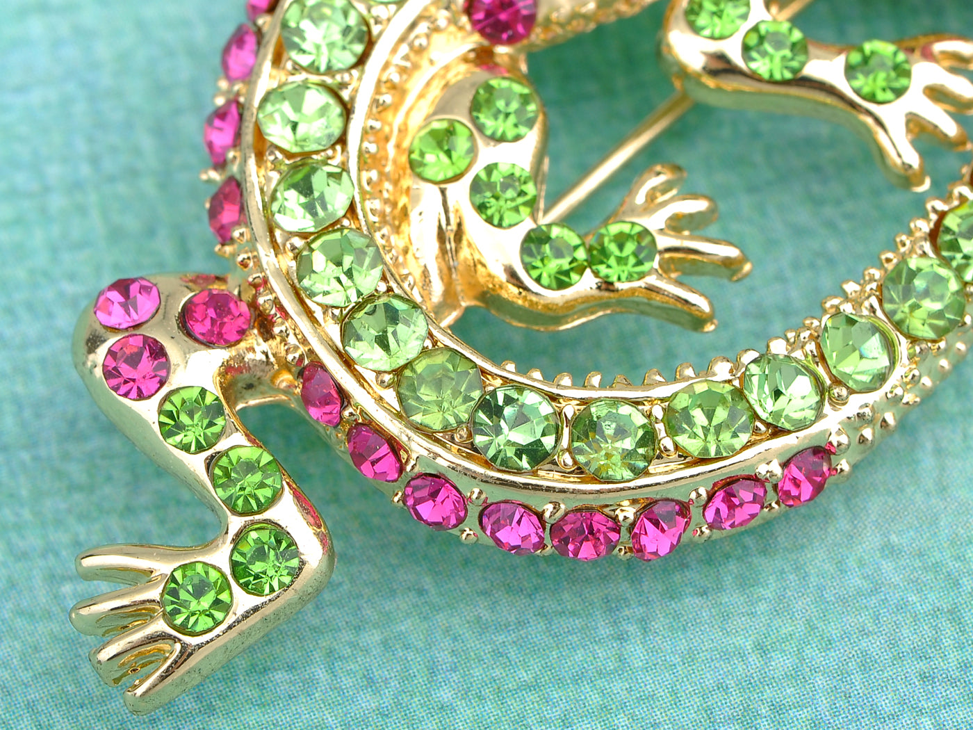 Peridot Fuchsia Pink Lizard Gecko Reptile Pin Brooch