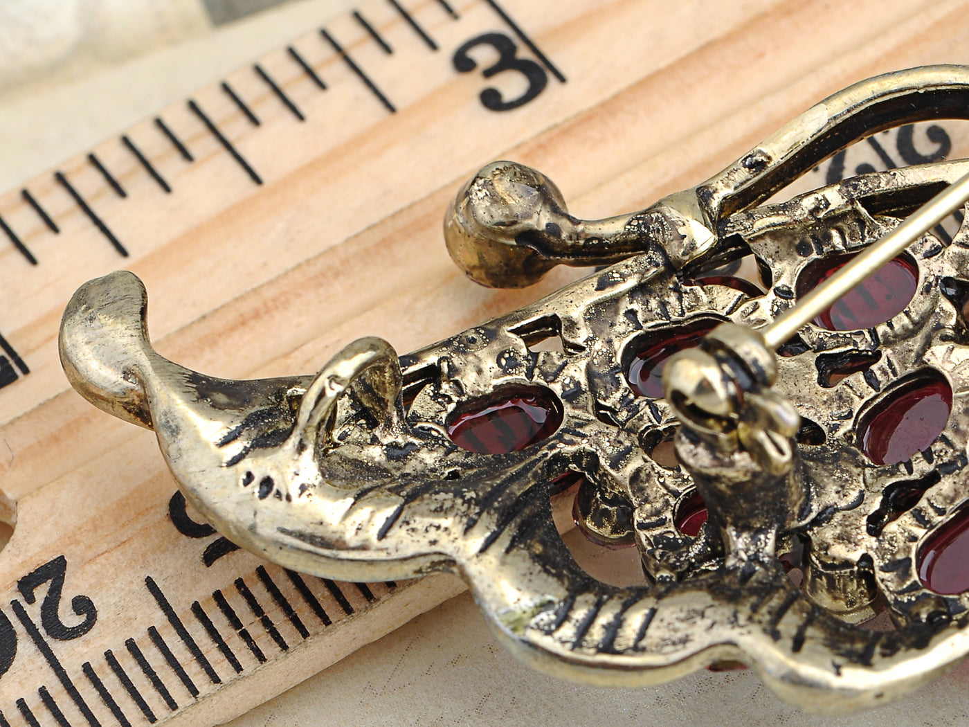 Rose Pink Amethyst Flutter Butterfly Bug Purple Violet Brooch