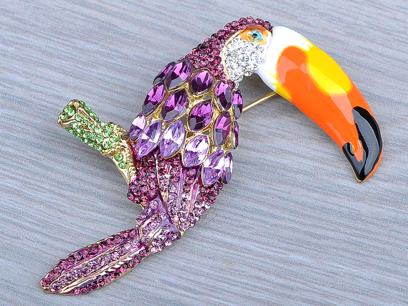 Retro Gold Purple Tropical Rainforest Toucan Parrot Bird Brooch Pin