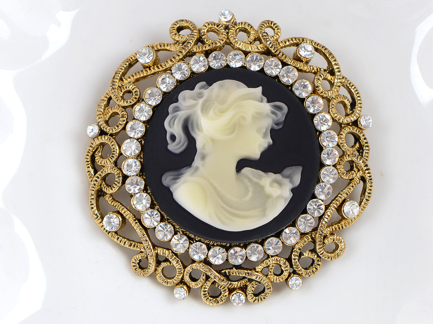 Antique Vintage Victorian Floral Purple Cameo Lady Brooch Pin