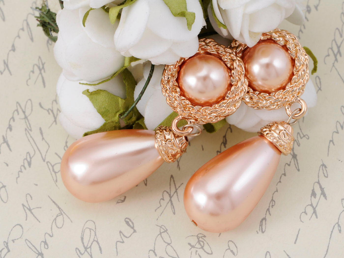 Rose Pearl Antique Princess Teardrop Dangle Earrings