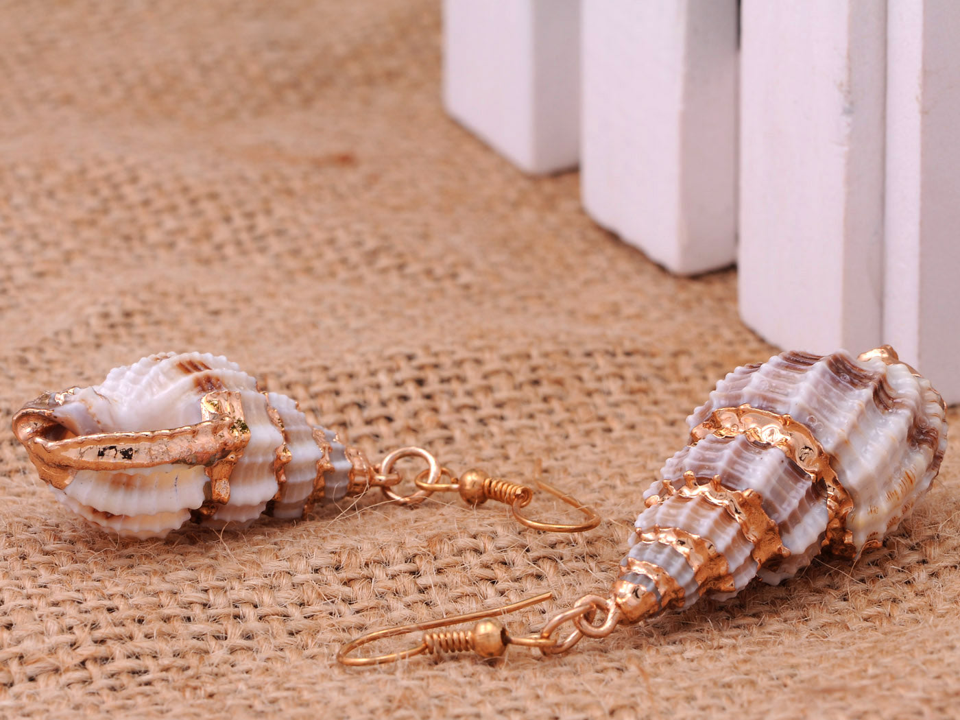 Multicolor Accent Ocean Seashell Couch Mermaid Sea Witch Drop Dangle Earrings