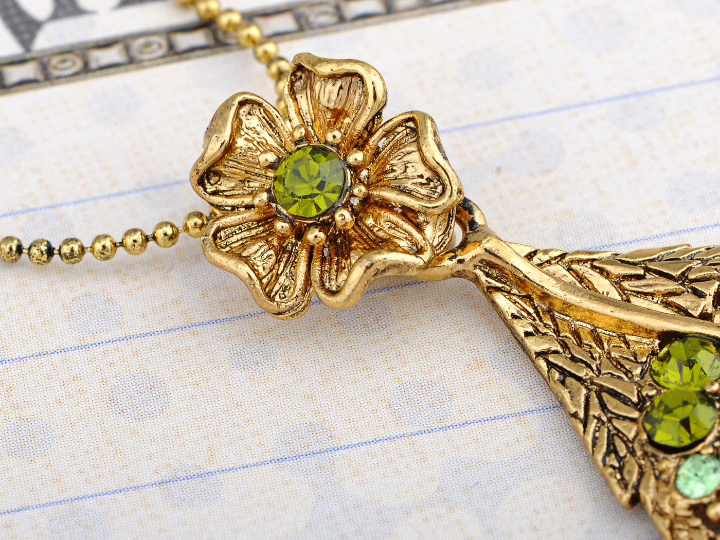 Vintage Peridot Green Dragonfly Leaf Pendant Necklace