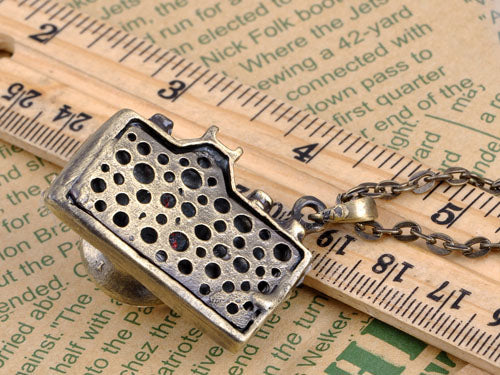 Vintage Like Retro Camera Pendant Necklace