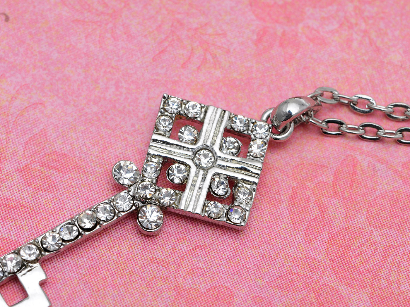 Diamond Shape Head Unlock Key Pendant Necklace