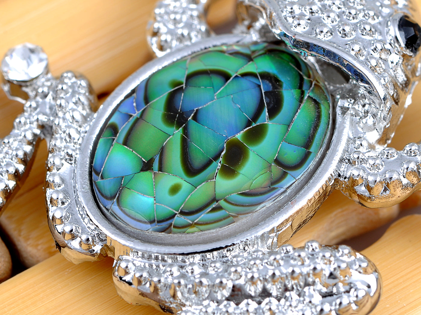 Green Abalone Shell Body Jumping Sparkling Frog Pendant