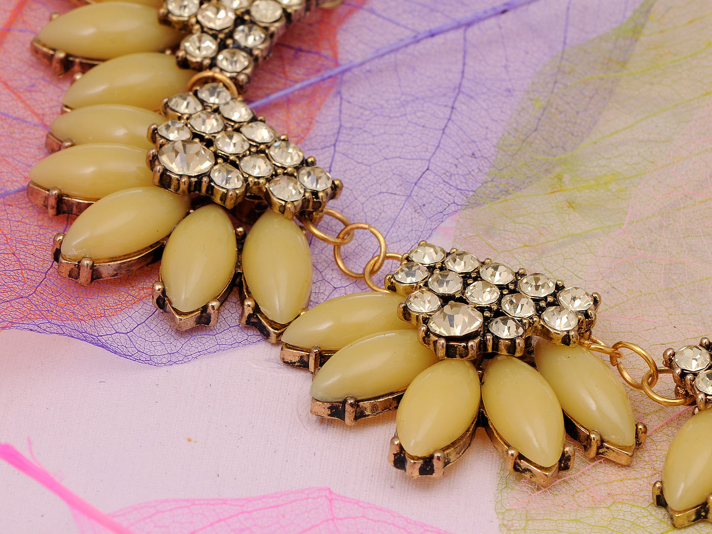 And Sunshine Yellow Beads Floral Collar Necklace