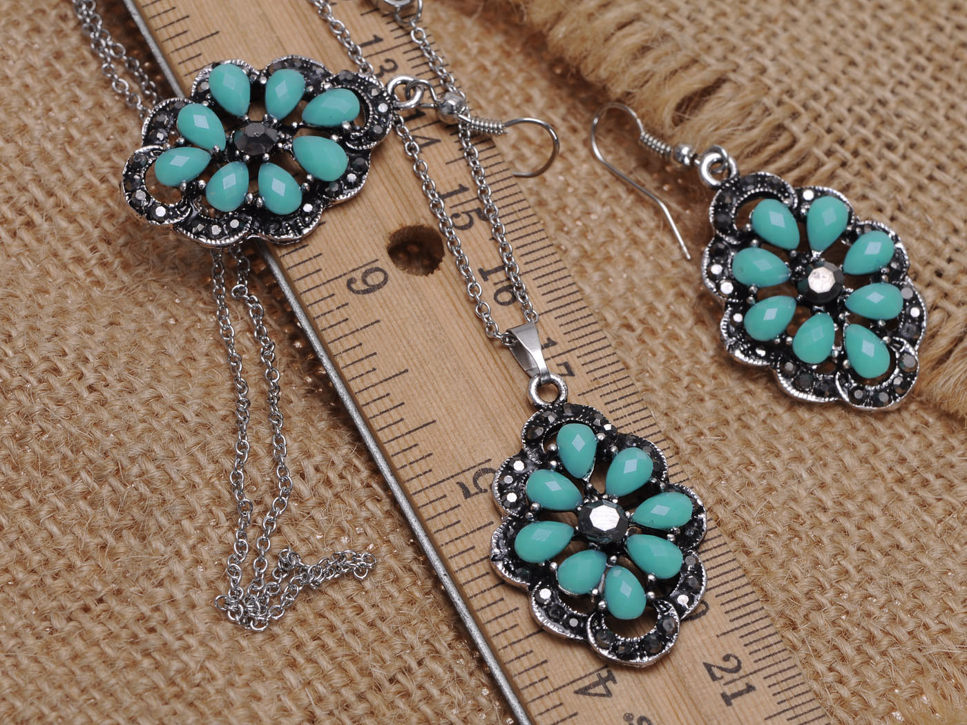 Flower Turquoise Gray Necklace Earring Set