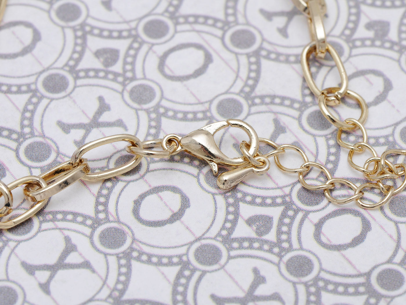 White Bead Pendant Necklace