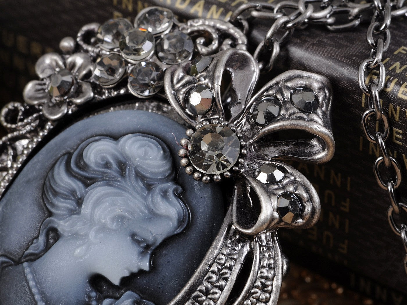 Sculpted Yellow Rose Embellished Leaves Pendant Necklace Earrings Set - ALILANG.COM