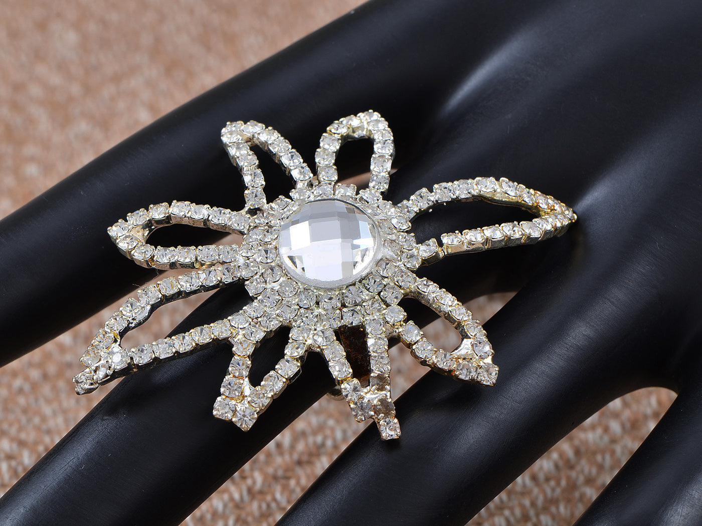 Rare Design Silver Eight Petals Star Flower Ring