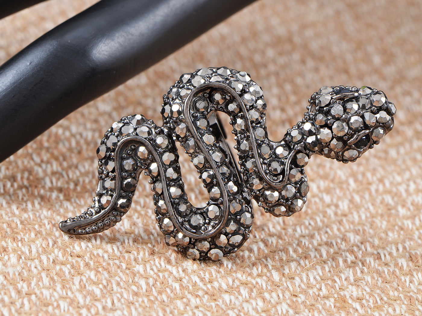 Brilliant Black Hissing Angry Cunning Face Snake Wrap Ring