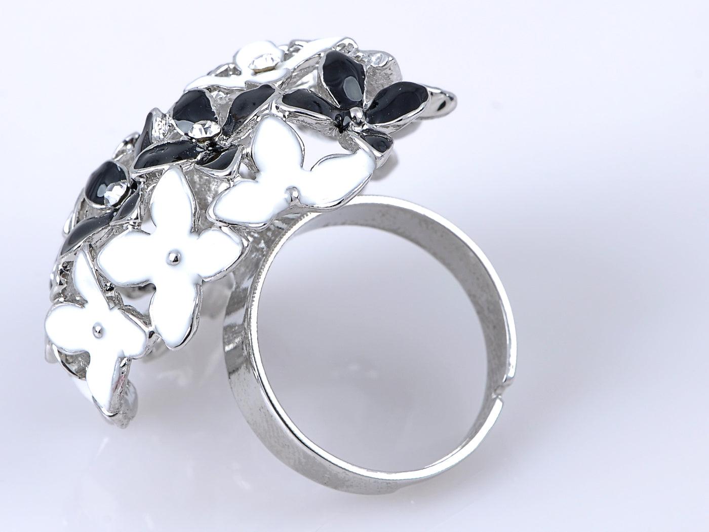 Spring Black White Floral Flower Bouquet Ring