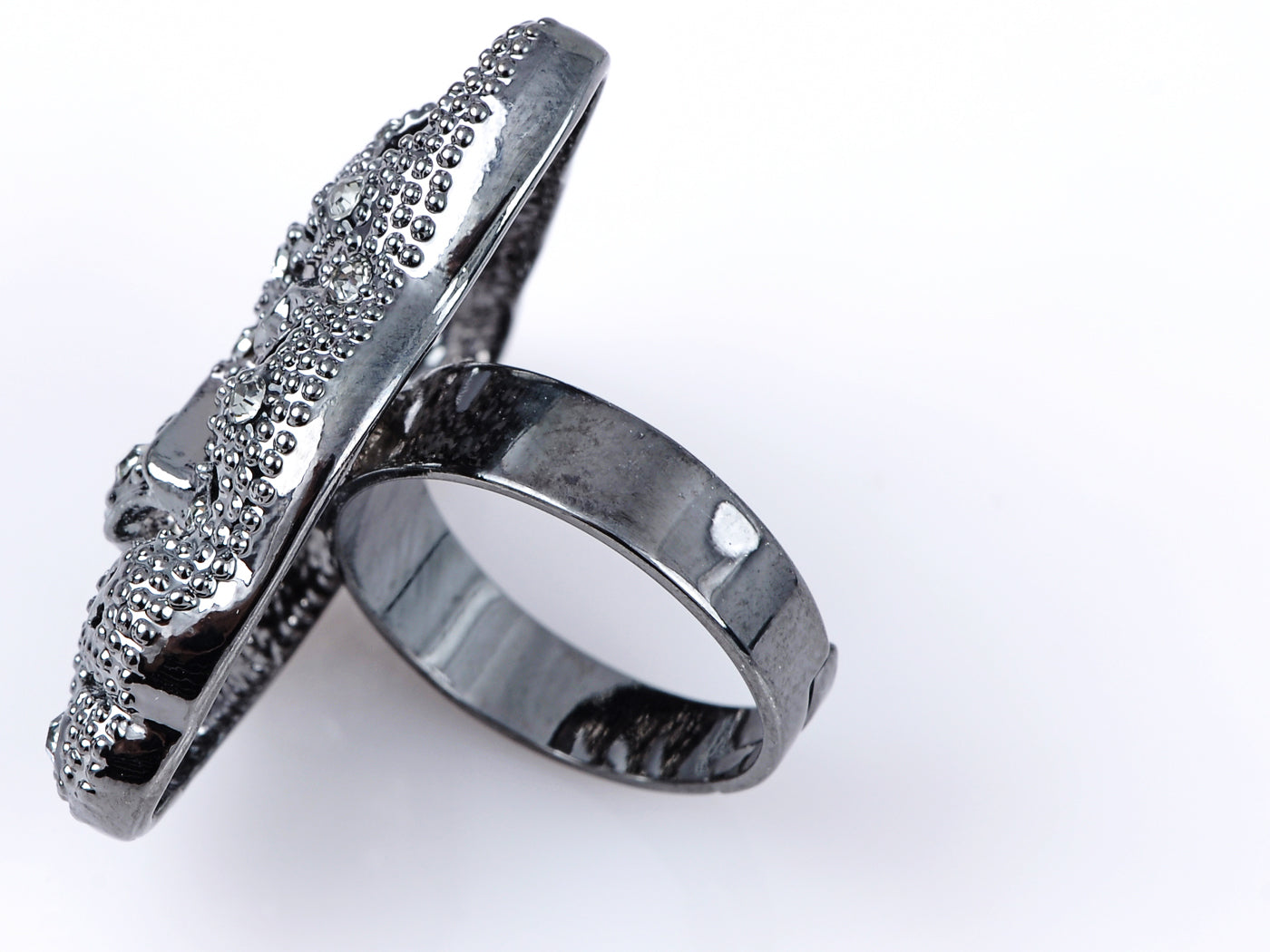 Gun Filigree Face Of Cheetah Encrusted Ring