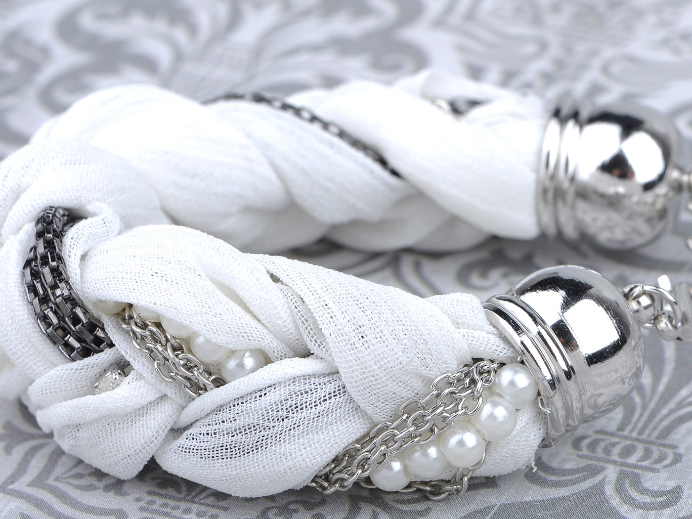 Twisting Cultured Pearl Braid Design Bracelet