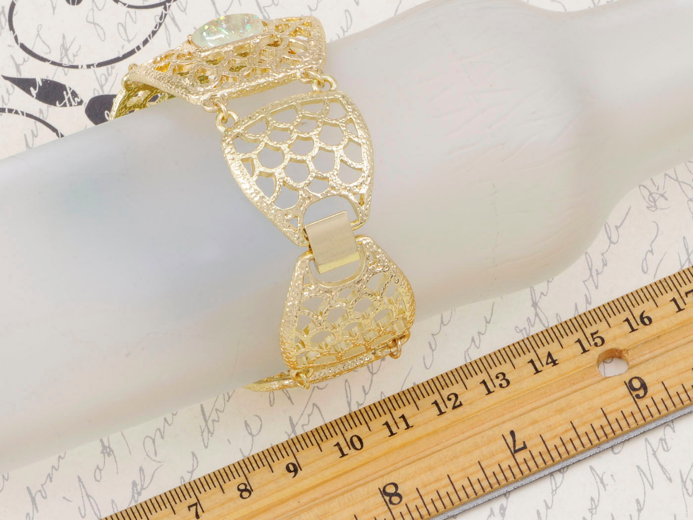 Contemporary White Honey Comb Design Bracelet