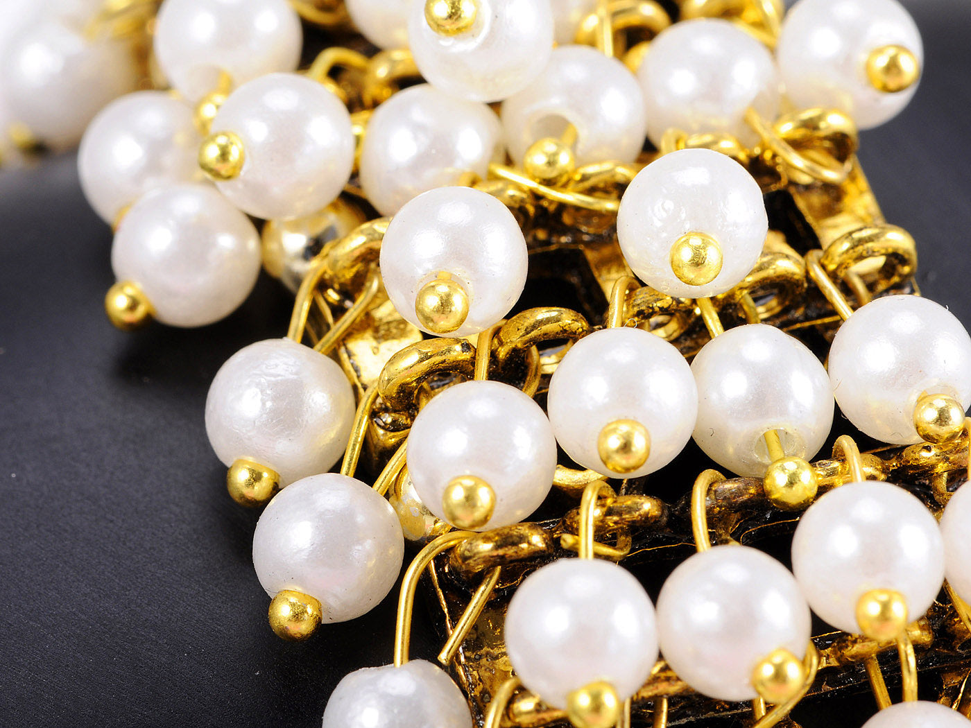 Pearl Embellished Linked Chain Bracelet