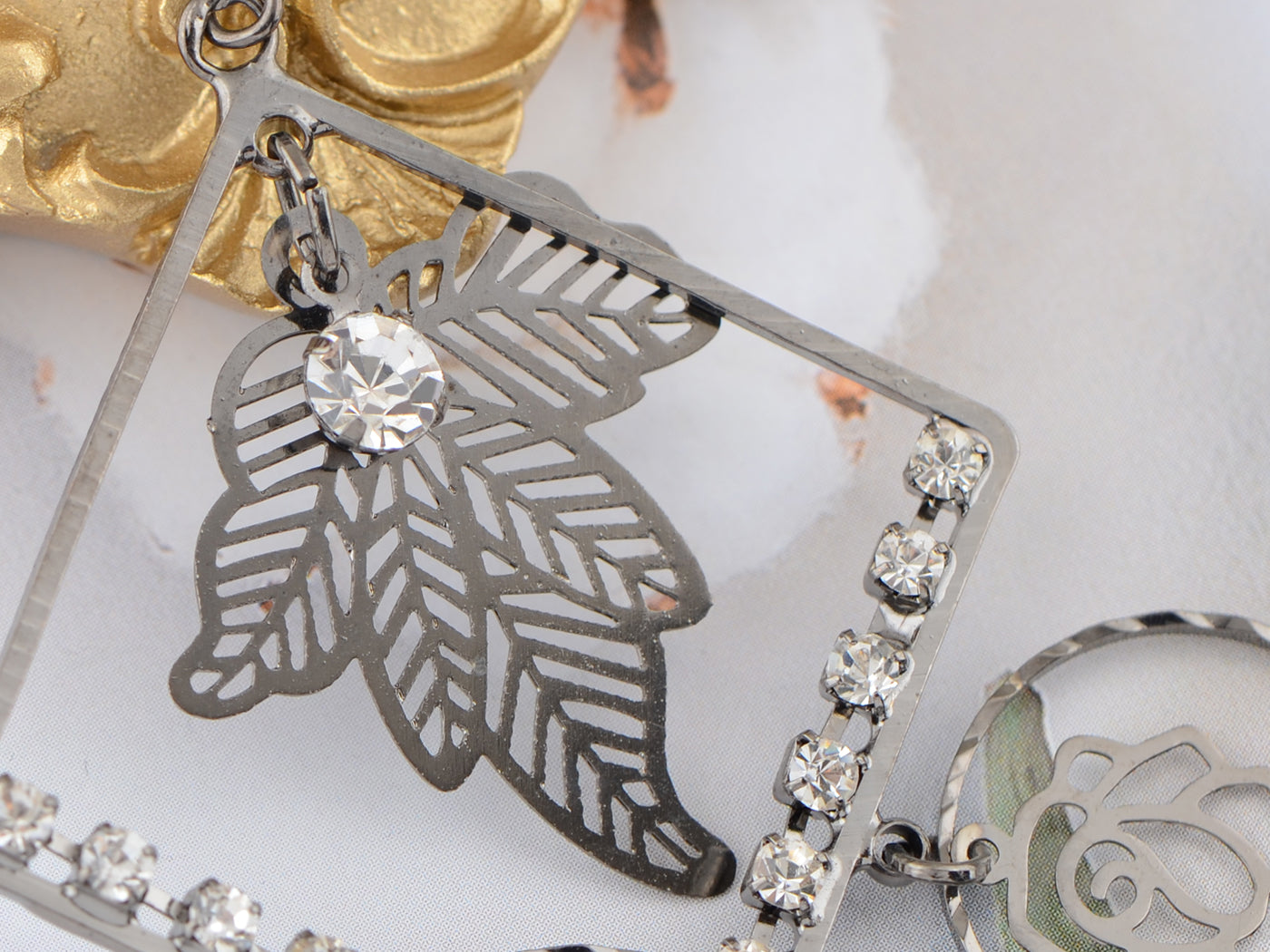 Bronze Flower And Leave Designed Dangle Earrings
