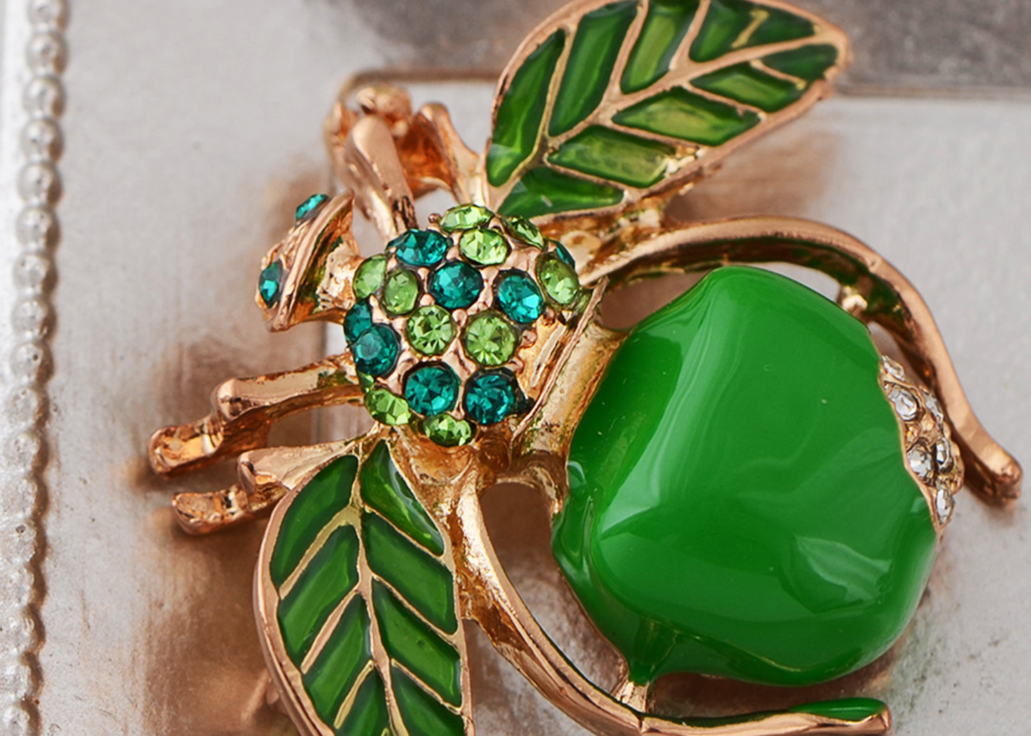 Alilang Elegant Crystal Rhinestone Fruit and Bee Brooch - Fashionable Gold Plated Fruit Insect Lapel Pins for Dresses and Accessories