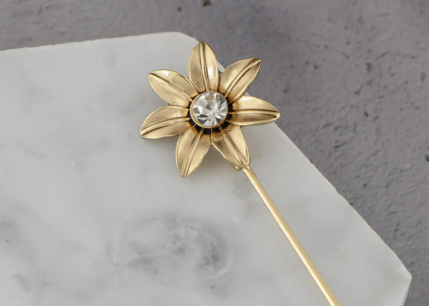 Alilang Women's Elegant Vintage Hat Pin Bendable Long Needle Lapel Pins Brooches on Hair Hat Scarf