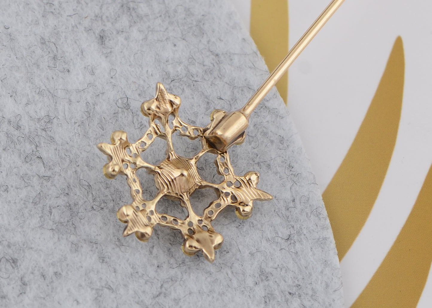 Alilang Women's Elegant Vintage Hat Pin Bendable Long Needle Lapel Pins Brooches on Hair Hat Scarf