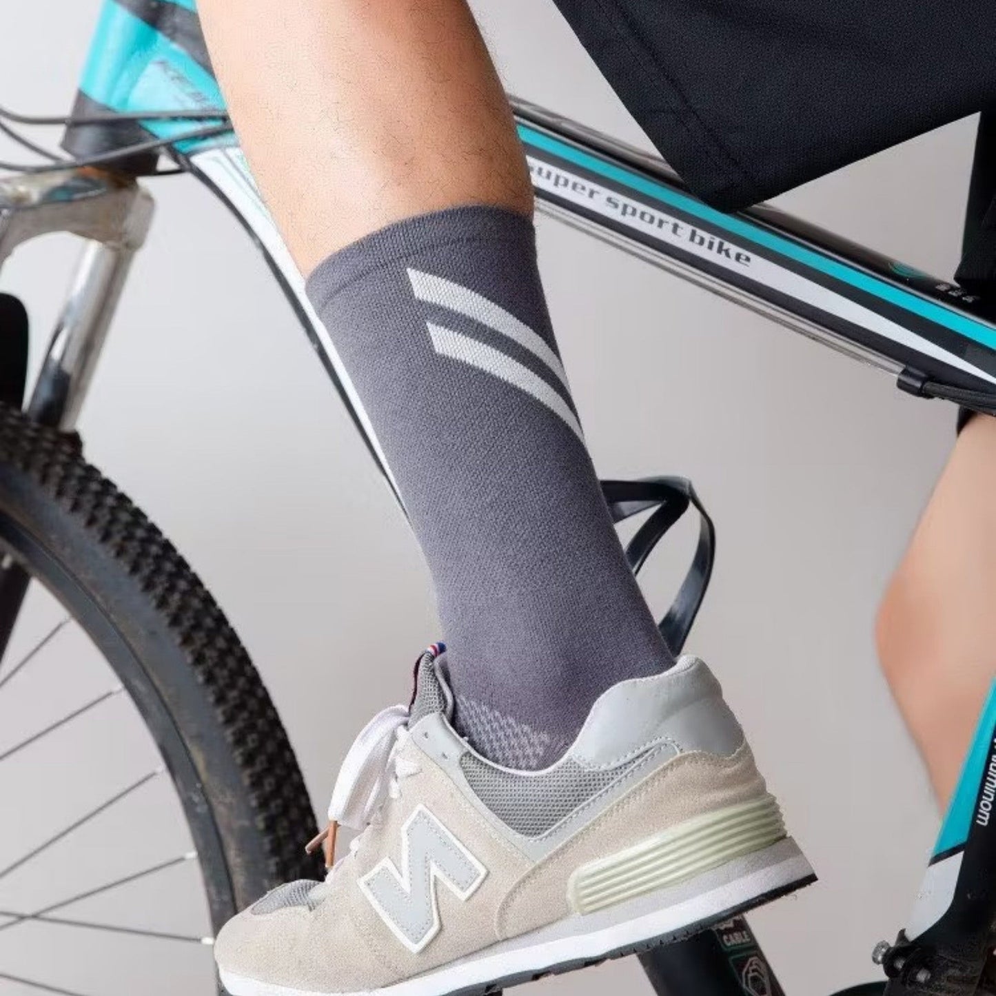 Anna-Kaci Women¡¯s Performance Crew Socks with Non-Slip Grip Soles and Reflective Stripe Accents for Athletic Training