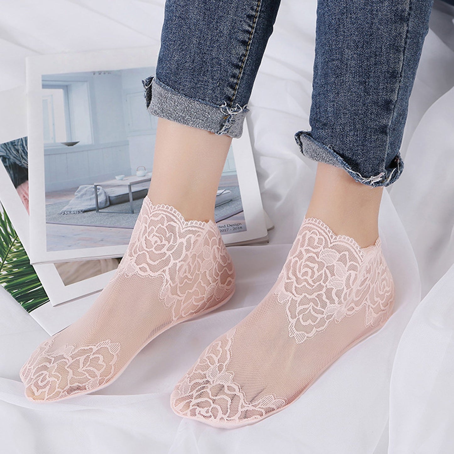 Anna-Kaci 6 Pairs Women's Floral Lace No Show Socks Lightweight Low Cut Sheer Liner with Silicone Heel Grip Elegant Invisible Design for Flats
