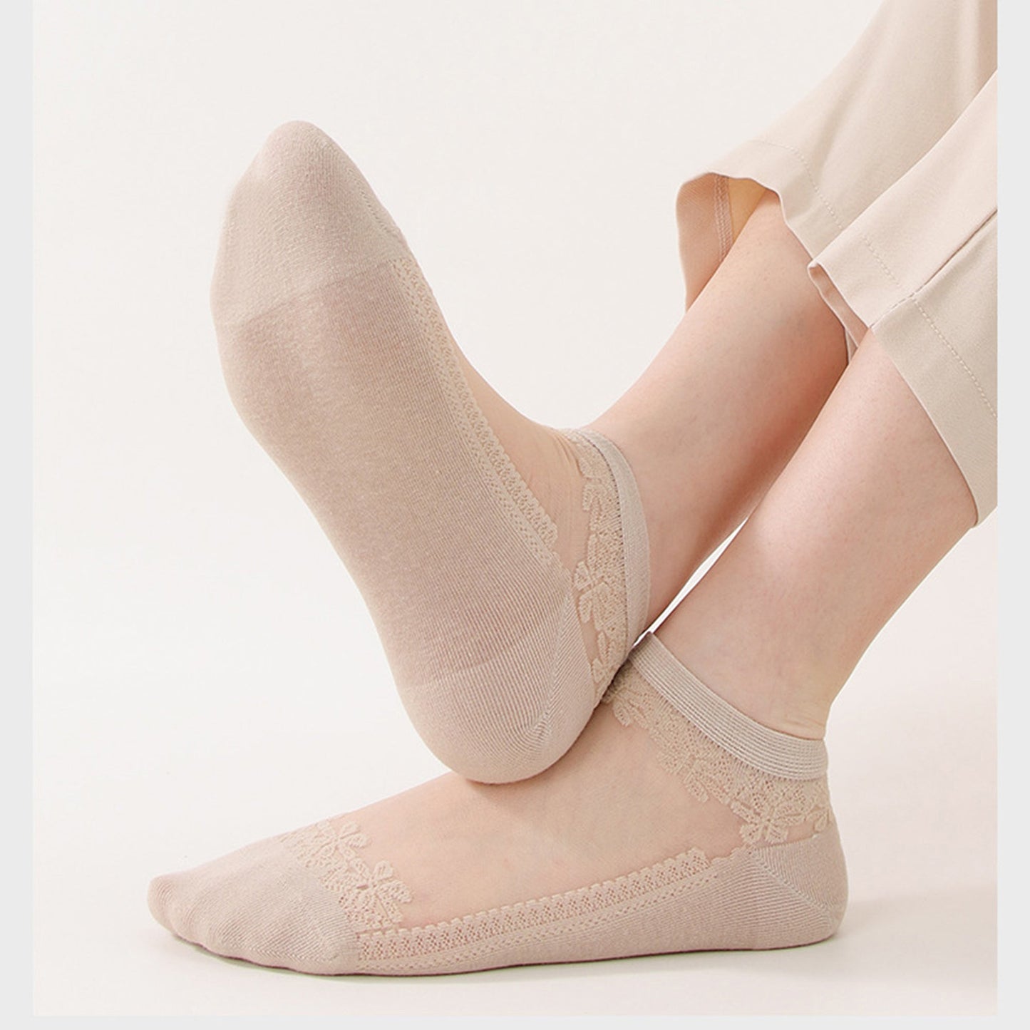 Anna-Kaci 6 Pairs Women's Sheer Mesh Ankle Socks with Soft Knit Sole and Delicate Lace Trim Lightweight Breathable Low-Cut Design