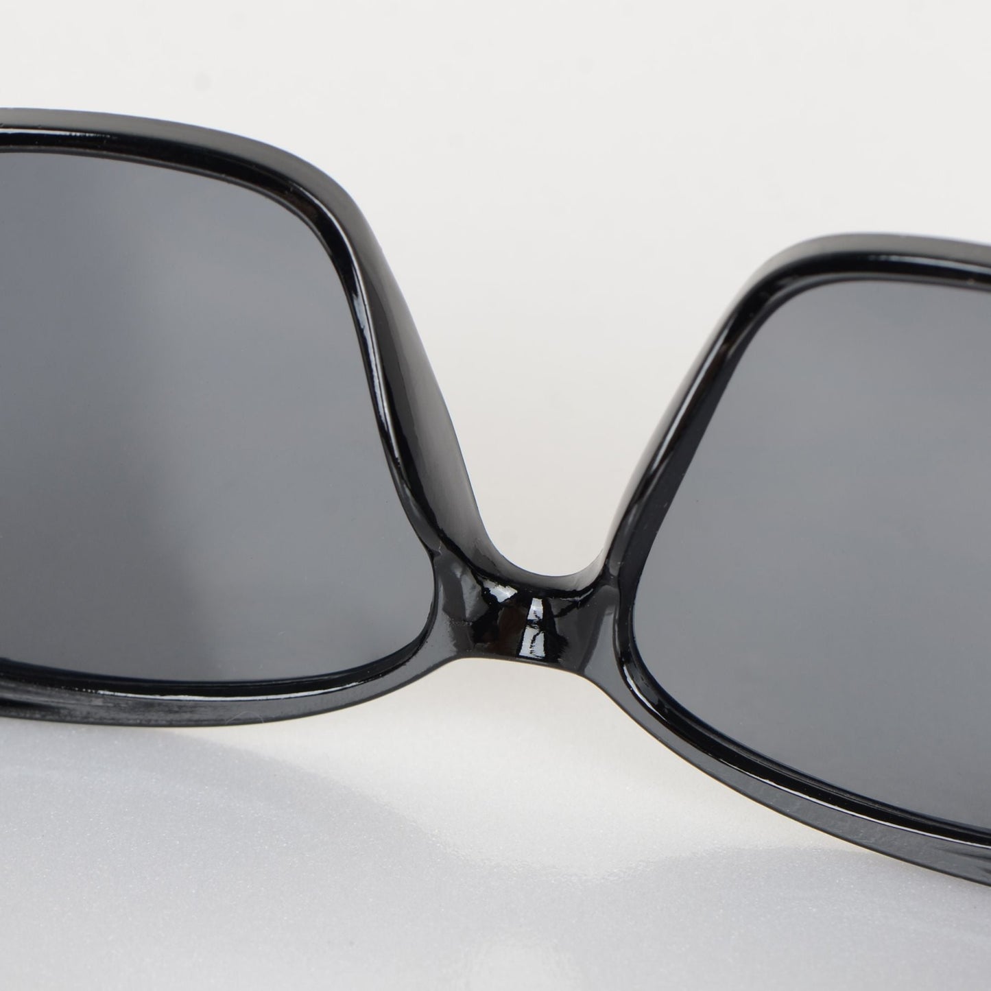 Anna-Kaci Women's Sleek Cat - Eye Polarized Sunglasses UV400 Protection