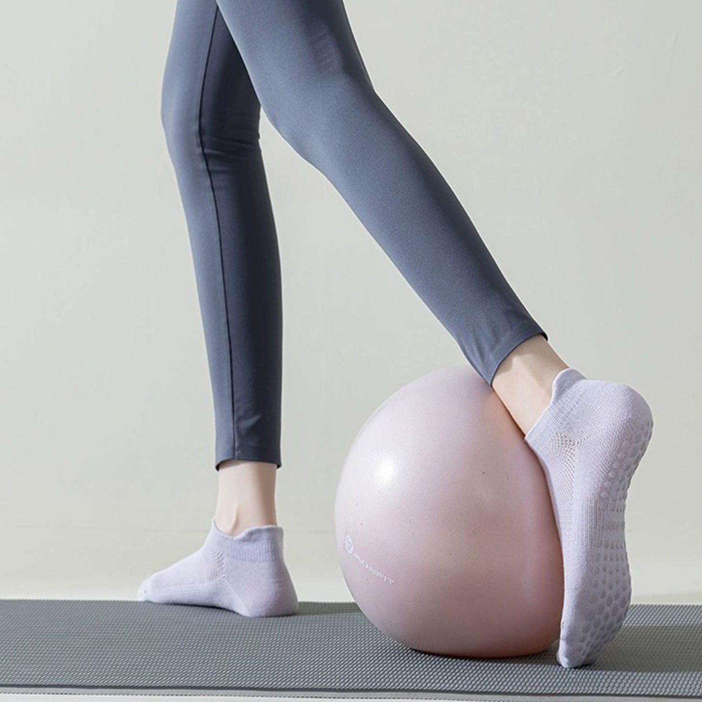 Anna-Kaci 4-Pack Women's Mesh Top Non-Slip Yoga Socks with Full Sole Grips and Breathable Lightweight Fabric