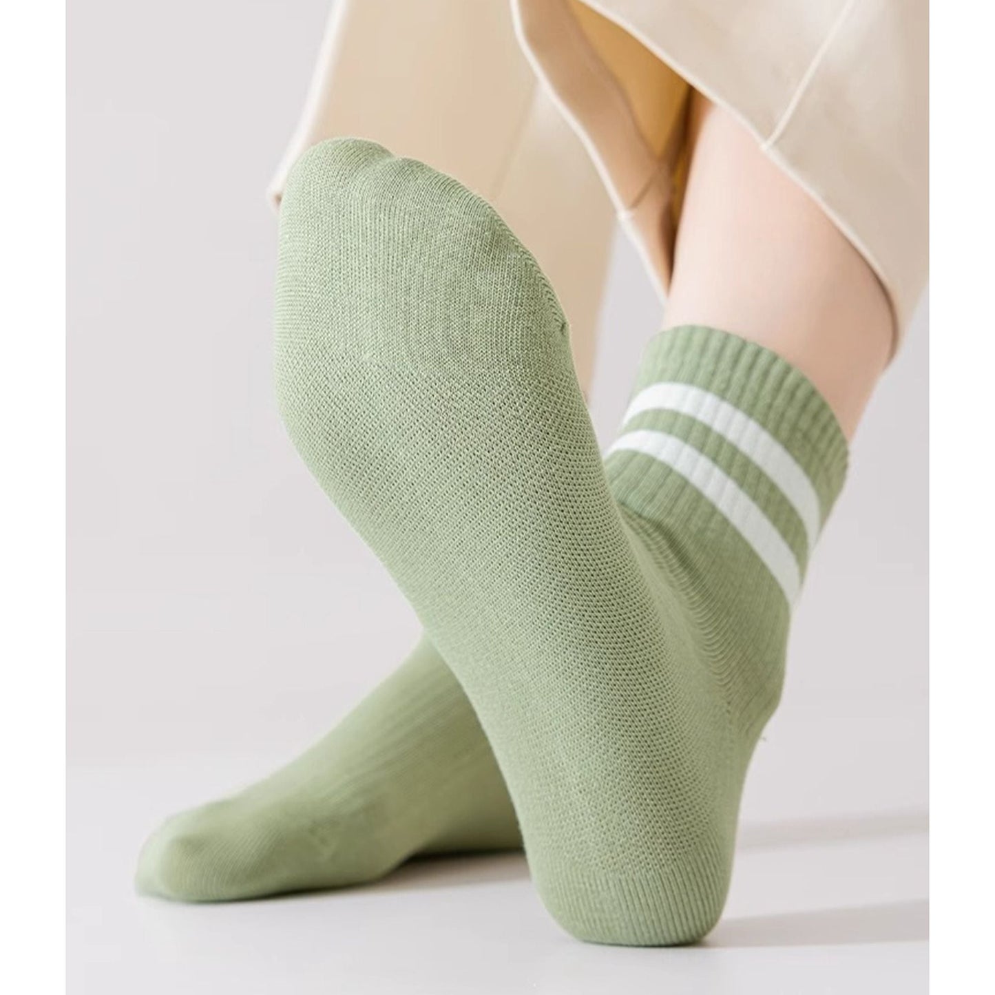 Anna-Kaci Womens Athletic Crew Socks 4-Pack Ribbed Knit Design Contrast Double Stripe Stretch Comfort Everyday Fit