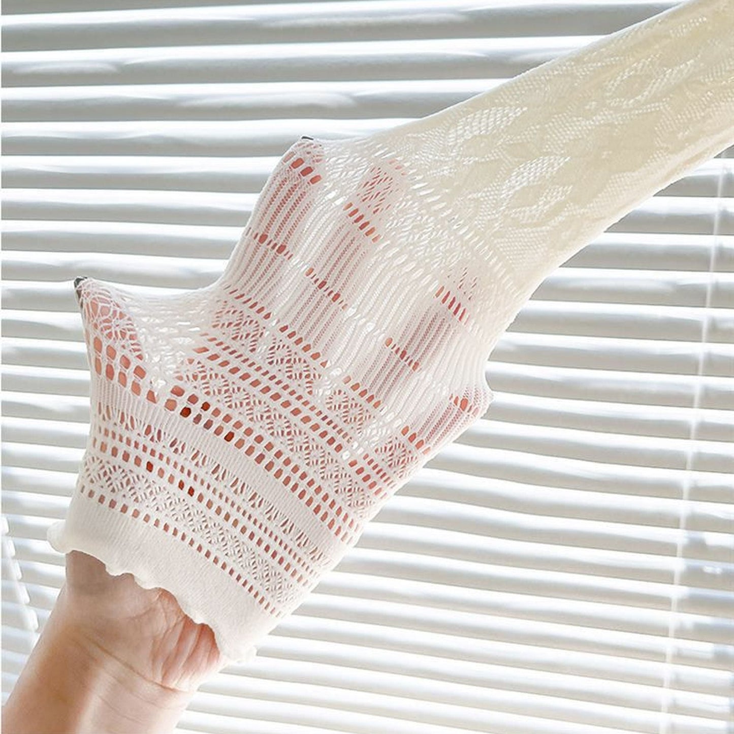 Anna-Kaci Lace Ankle Socks with Ruffle Cuff 6pk