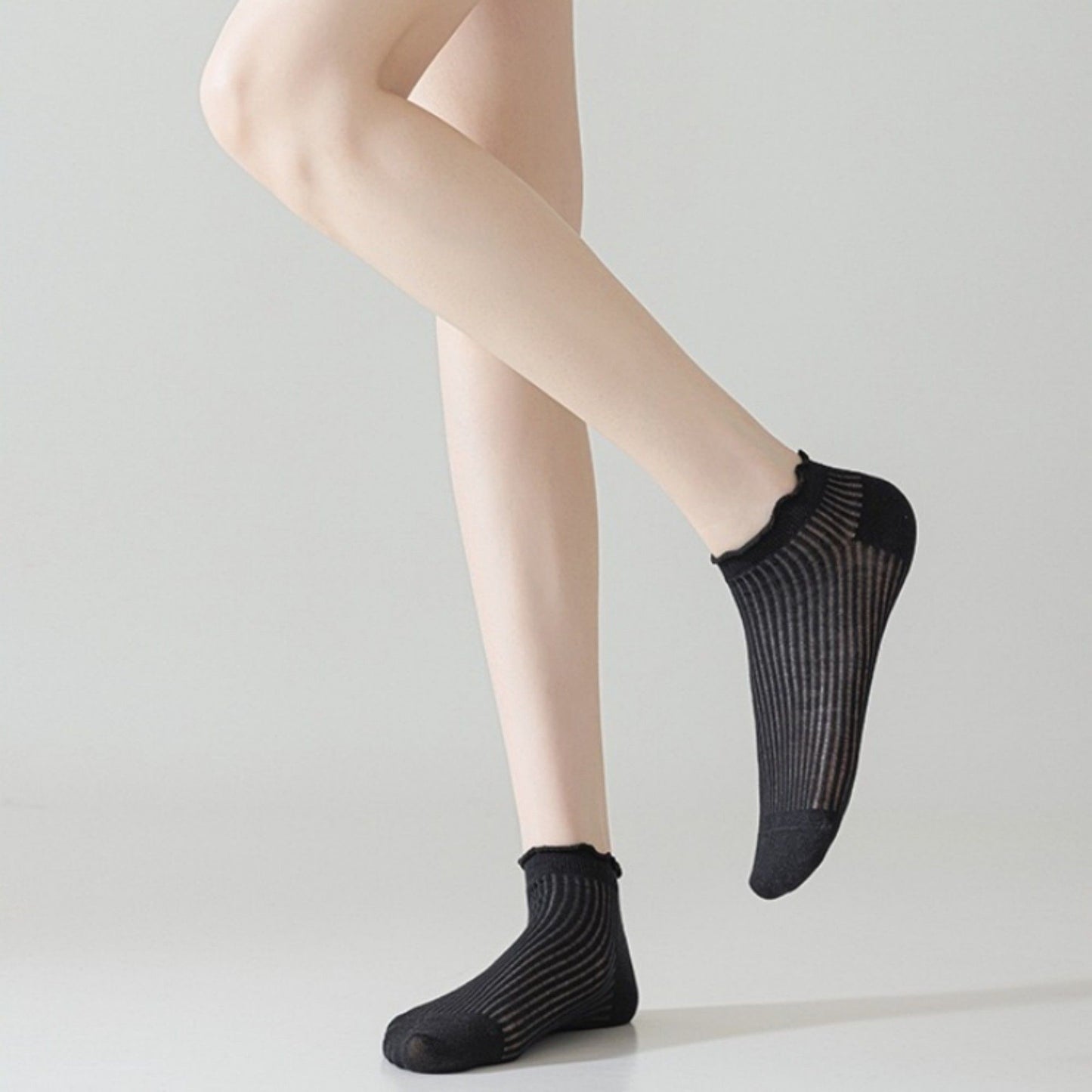 Anna-Kaci Women's Ribbed Ankle Socks with Ruffle Lettuce Trim Cuff Soft Breathable Knit 3-Pack