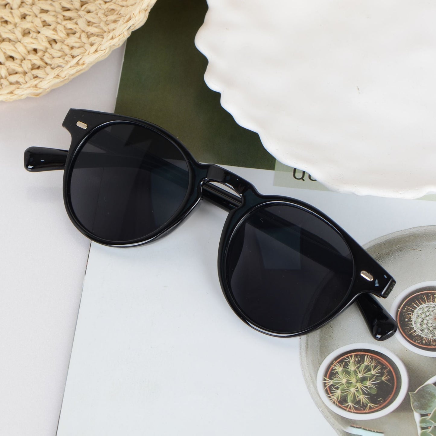 Anna-Kaci Women's Classic Round - Frame Polarized Sunglasses UV400 Protection