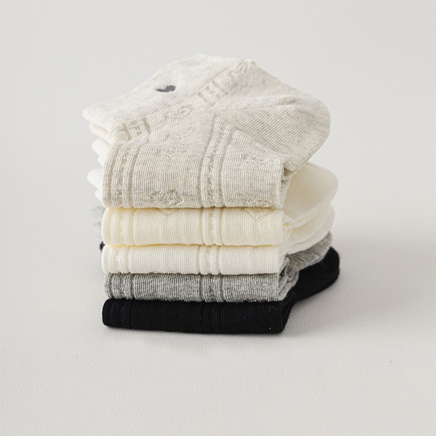 Anna-Kaci 4 Pairs Women's Heart Pattern Breathable Short Crew Socks Soft Stretch Knit Design Multiple Color Options