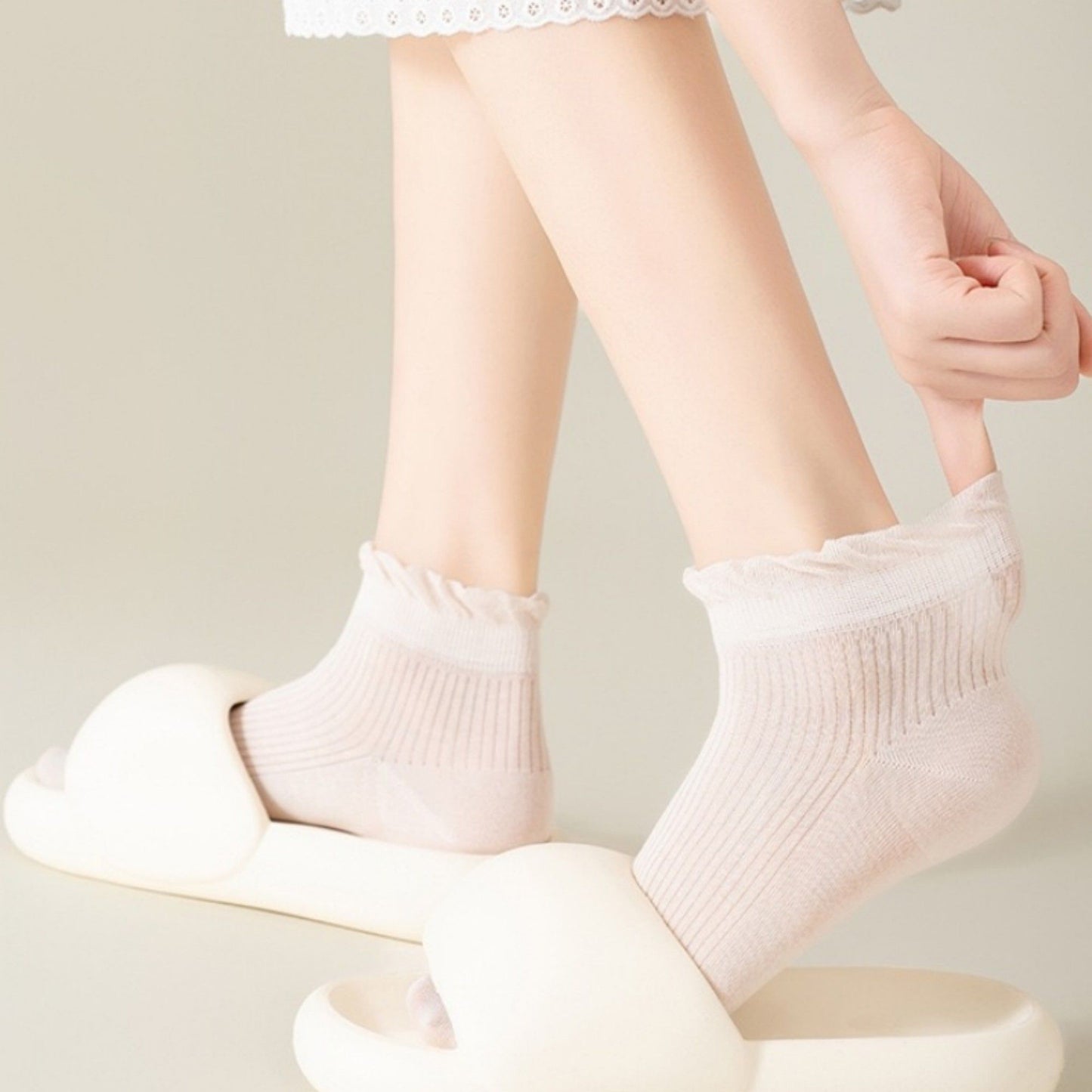 Anna-Kaci Women's Ribbed Ankle Socks with Soft Ruffle Cuff Stretch Knit Fabric for Everyday Comfort 3-Pack